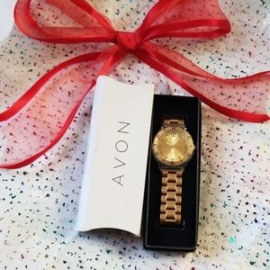 Women GOLDTONE WATCH